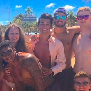 Meet your Posher, Sal